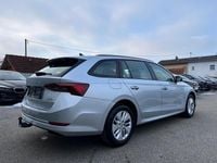 gebraucht Skoda Octavia Combi 20 TDI Ambition DSG | AHK/ACC