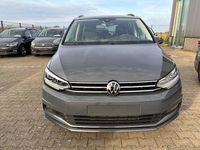 gebraucht VW Touran Highline 1.5 TSI 150 PS, 16" Alu, Climatronic, Alarmanlage, Parksensoren vo/hi, Radio Ready Discover 8", ACC Tempomat, Nebelscheinwerfer, Dachreling silber, M-Lederlenkrad, Digital Cockpit Pro