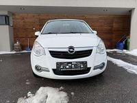 Gebraucht Opel Agila Edition 94 PS (69 kW) 2011 Weiß Kleinwagen