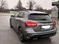 gebraucht Mercedes GLA220 CDI 4MATIC * Panoramadach * Amg Line