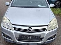 Gebraucht Opel Astra Style 118 PS (86 kW) 2007 Silber Limousine