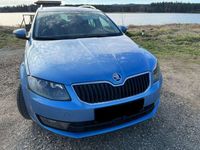 gebraucht Skoda Octavia Combi 2,0 TDI Style DSG