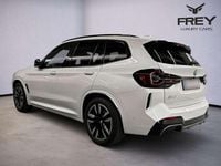 gebraucht BMW iX3 i/ M-Paket / Black Pack / PANO / AHK