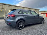 gebraucht Audi A3 Sportback 16 TDI intense