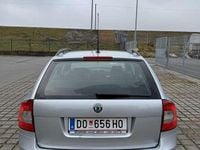 gebraucht Skoda Octavia Combi Ambition 1,6 TDI CR DPF 4x4