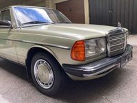 gebraucht Mercedes E200 D W123