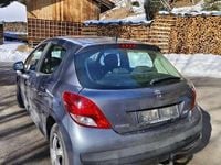 Gebraucht Peugeot 207 73 PS (53 kW) 2010 Grau Limousine