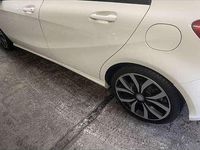 Gebraucht Mercedes A220 170 PS (125 kW) 2013 Weiß Limousine