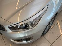 gebraucht Kia Ceed 1,4 CRDi Silber