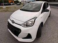 Gebraucht Hyundai i10 67 PS (49 kW) 2019 Weiß Kleinwagen