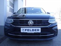 Gebraucht VW Tiguan Life 150 PS (110 kW) 2021 Schwarz  metallicperleffektno SUV
