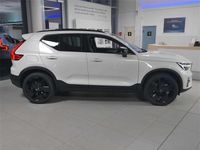 Gebraucht Volvo XC40 Plus 163 PS (119 kW) 2025 Weiß SUV