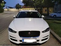 gebraucht Jaguar XE 20d Pure AWD Aut.