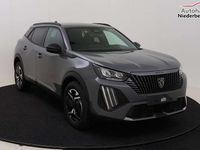 Neu Peugeot 2008 Allure 136 PS (100 kW) 2025 Grau SUV
