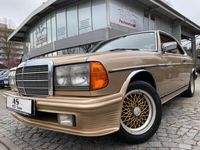Gebraucht Mercedes 230 136 PS (100 kW) 1983 Gold Coupé