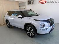 Neu Mitsubishi Outlander P-HEV Intense 136 PS (100 kW) 2025 Weiß SUV