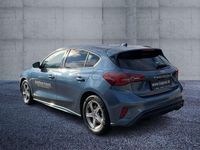 Gebraucht Ford Focus ST-Line 124 PS (91 kW) 2023 Blau Limousine