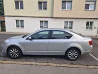 gebraucht Skoda Octavia 1,6 Active TDI Green tec