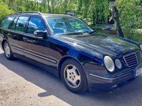 Gebraucht Mercedes 240 Avantgarde 231 PS (169 kW) 2003 Schwarz Kombi