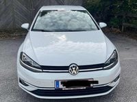 Gebraucht VW Golf VII 116 PS (85 kW) 2020 Weiß Limousine