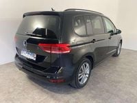 Gebraucht VW Touran Comfortline 150 PS (110 kW) 2025 Schwarz Van / Kleinbus