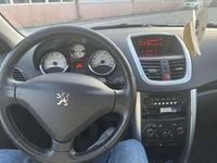 Gebraucht Peugeot 207 73 PS (53 kW) 2012 Limousine