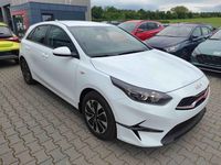 gebraucht Kia Ceed SPIN 1.5 T-GDI AT Kamera*Sitzheizung*APP*Navi