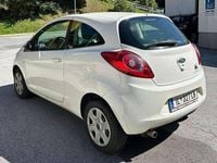 Gebraucht Ford Ka Trend 69 PS (50 kW) 2016 Weiß Kleinwagen
