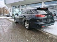 gebraucht Kia Ceed Sportswagon XCeed 1,6 CRDI silber