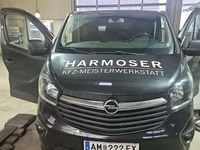 Gebraucht Opel Vivaro Business 120 PS (88 kW) 2015 Schwarz Van / Kleinbus