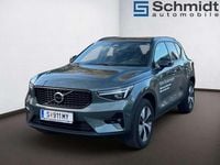 Neu Volvo XC40 Plus 163 PS (119 kW) 2025 Grün SUV