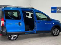 Gebraucht Dacia Dokker Stepway 90 PS (66 kW) 2017 Blau Van / Kleinbus