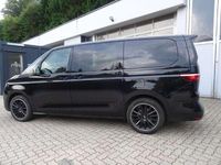 Gebraucht VW Multivan Life 150 PS (110 kW) 2023 Schwarz Van