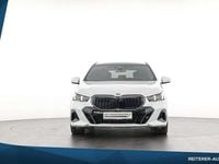Gebraucht BMW 520 M Sport 197 PS (144 kW) 2025 Weiß Kombi