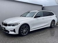 Gebraucht BMW 330e Sport Line 184 PS (135 kW) 2021 Weiß Kombi
