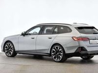 Gebraucht BMW 540 Shadowline 303 PS (222 kW) 2025 M brooklyn grau metallic Kombi