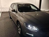 Gebraucht Volvo V60 150 PS (110 kW) 2015 Beige Kombi