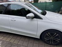 Gebraucht Mercedes B180 116 PS (85 kW) 2023 Weiß Van / Kleinbus