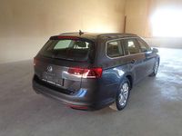 Gebraucht VW Passat Business 150 PS (110 kW) 2022 Grau Kombi