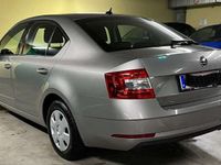 gebraucht Skoda Octavia 1,6 TDI Ambition