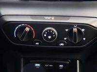 gebraucht Hyundai i20 GO 1.2 MPI 58 kW (79 PS) Licht Paket! Navigatio...