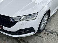 gebraucht Skoda Octavia Combi 20 TDI Style DSG