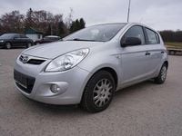 Gebraucht Hyundai i20 77 PS (56 kW) 2012 Grau Kleinwagen