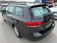 Gebraucht VW Passat 150 PS (110 kW) 2019 Grau Kombi