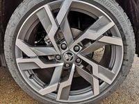 gebraucht Skoda Karoq Sportline 2.0TDI DSG 4x4 AHK Matrix Pano Sound ...