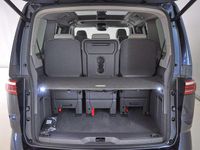 Gebraucht VW Multivan Business 150 PS (110 kW) 2025 Mittelblau  metallic Van