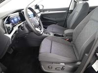 Gebraucht VW Golf VIII Life 116 PS (85 kW) 2022 Schwarz  metallicperleffektno Kombi