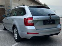 gebraucht Skoda Octavia Combi 16 Ambition TDI Green tec DSG