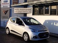Gebraucht Hyundai i10 Blackline 67 PS (49 kW) 2015 Silber Kleinwagen
