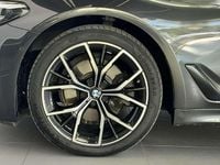 Gebraucht BMW 520 M Sport 190 PS (139 kW) 2022 Grau Kombi
